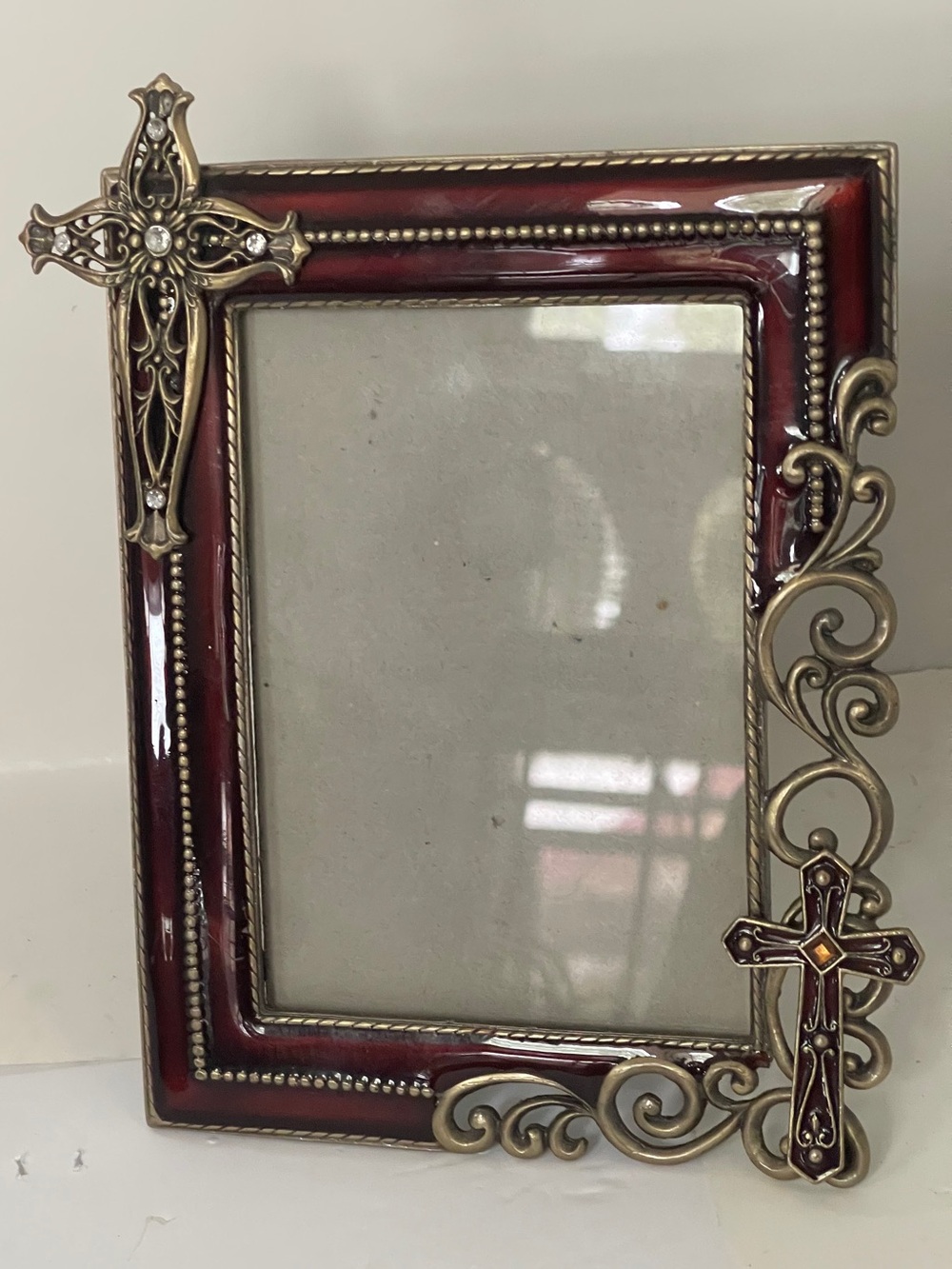 Ornate Crossses  Photo Frame Vintage-Style Carson Celtic  Freestyle Red Enamel W